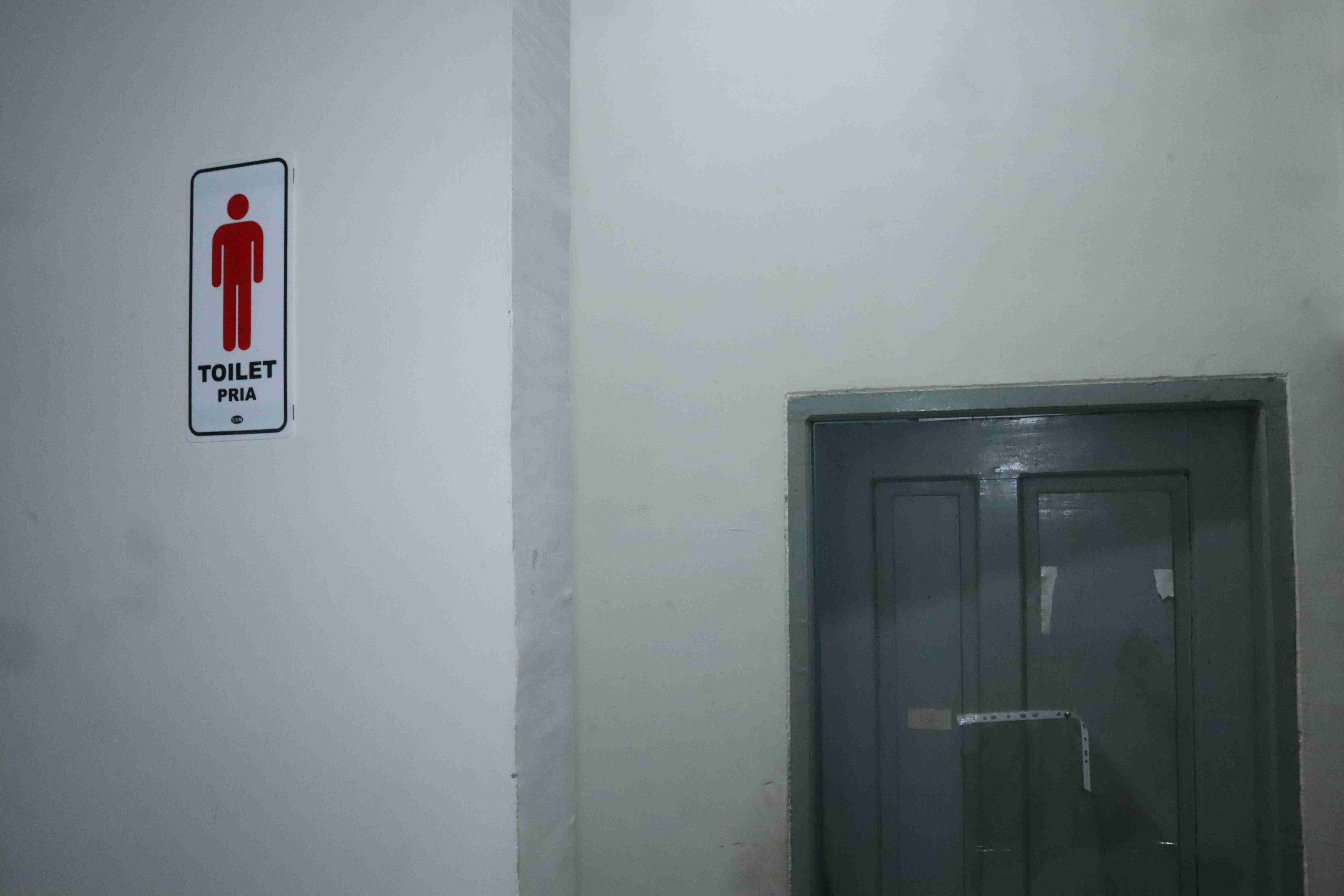 Toilet Pengujung