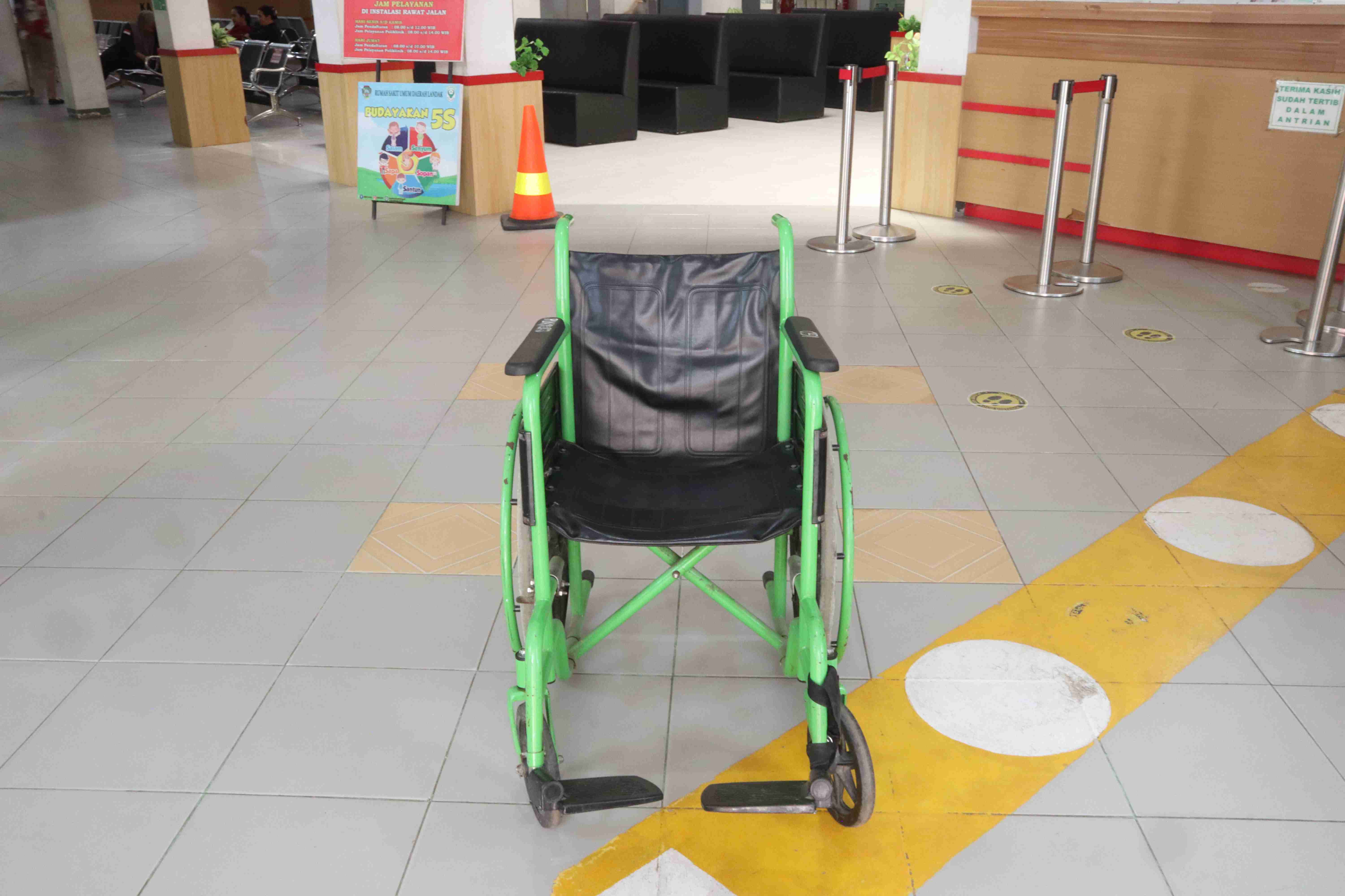 KURSI RODA